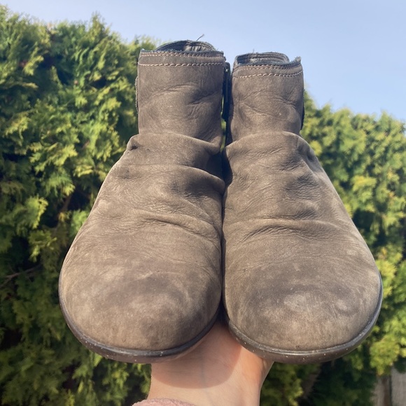 Cobb Hill by New Balance Nicole Stone Tan Leather Ankle Booties Size 9N - Picture 2 of 13